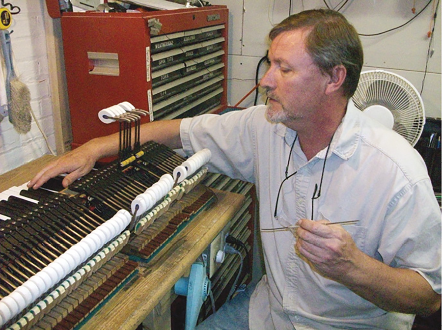 重建者聚焦：康寧漢姆鋼琴公司